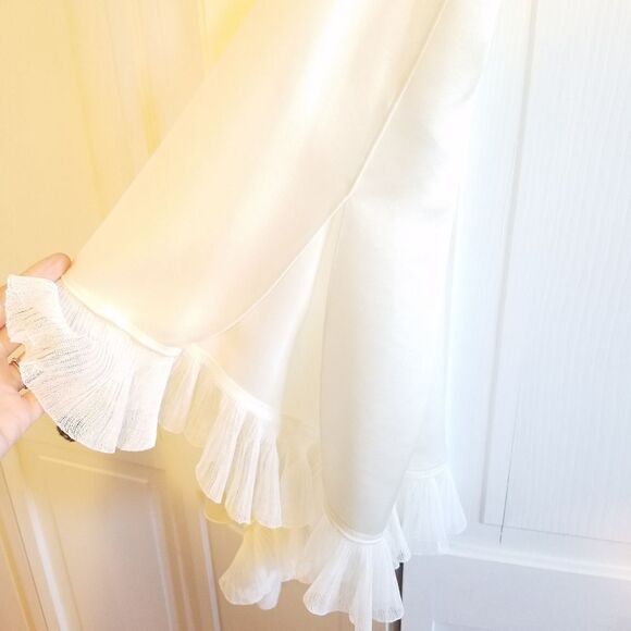 Elizabeth and James Angela Asymmetrical Ruffle Top - Picture 4 of 8